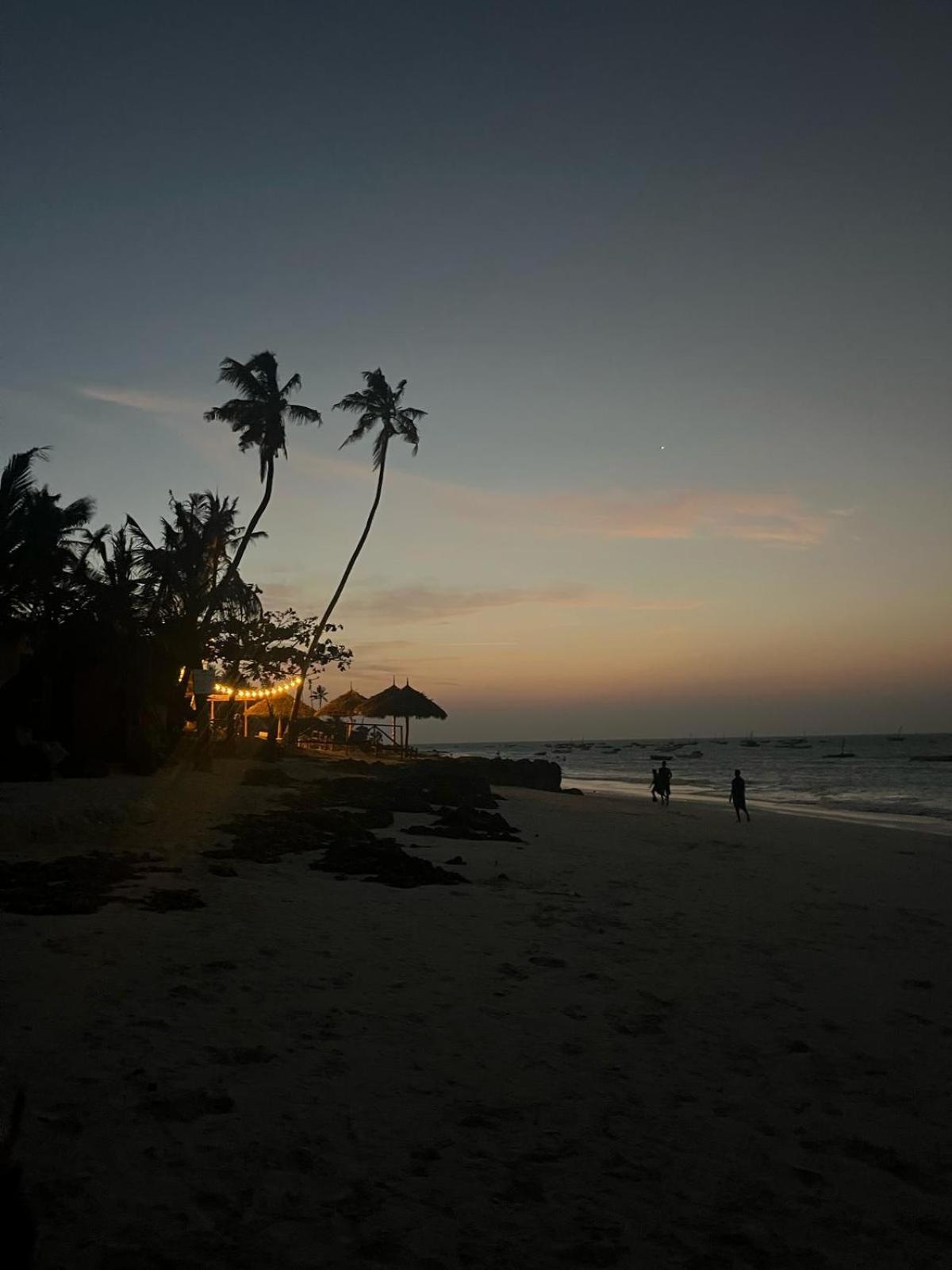 Bed and Breakfast Fish House Nungwi Exterior foto